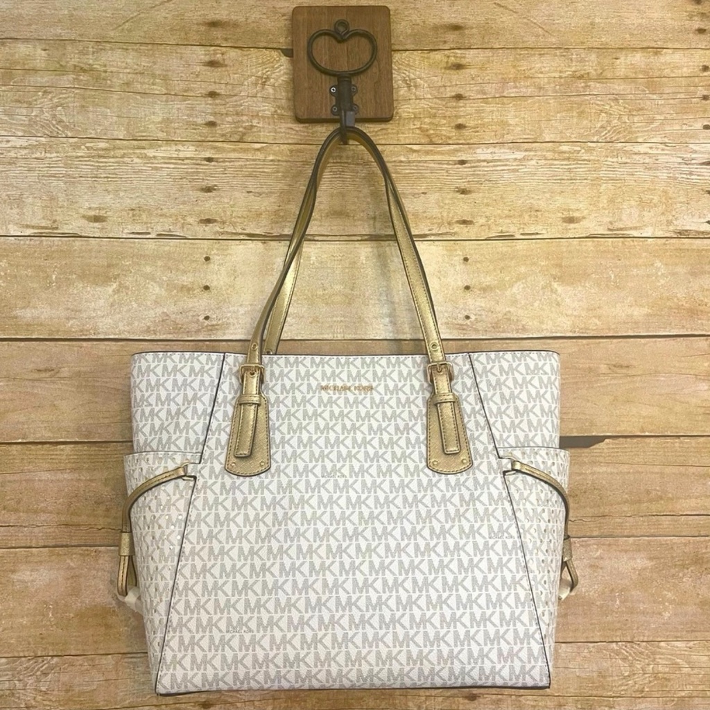 Michael Michael Kors Voyager Tote Vanilla & Gold With Perforated Dot Accents Nwt